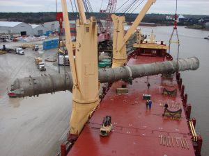 Deethanizer tower loading at port of origin